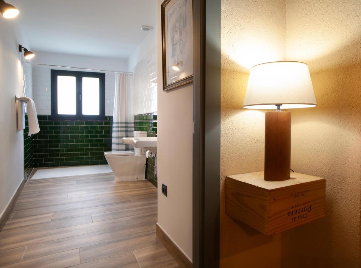 Priorat Aparthotel Falset Exterior photo